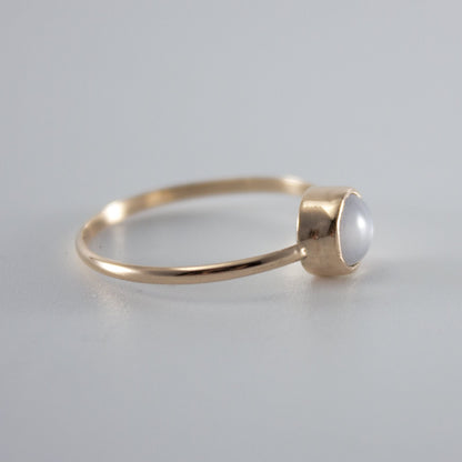 Luxe Dainty Moonstone Gold Ring